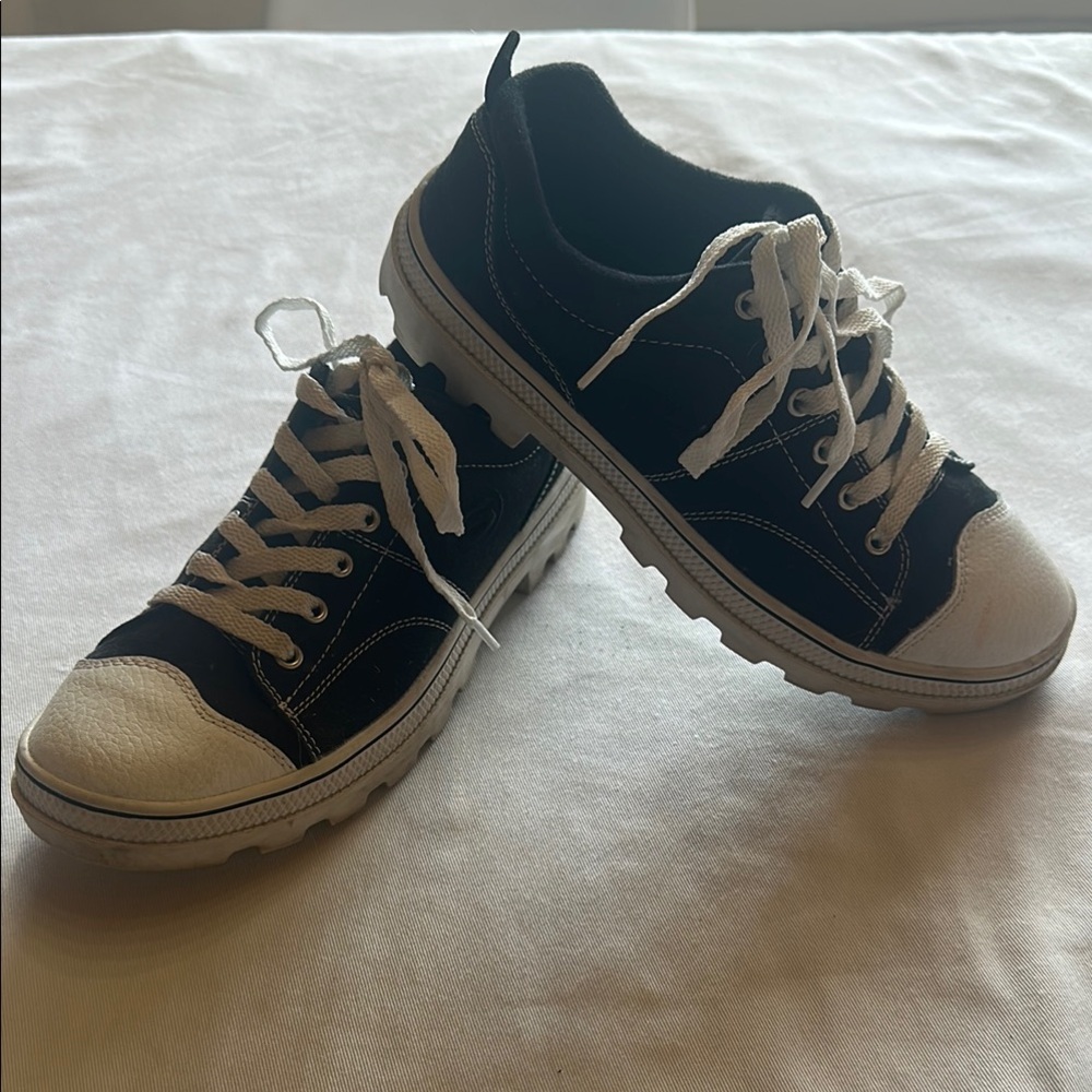 Skechers Women’s Black and White Sneakers